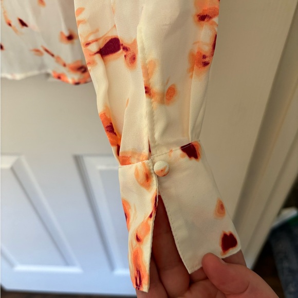 NEW Worthington Button down Blouse, size S - Picture 2 of 3